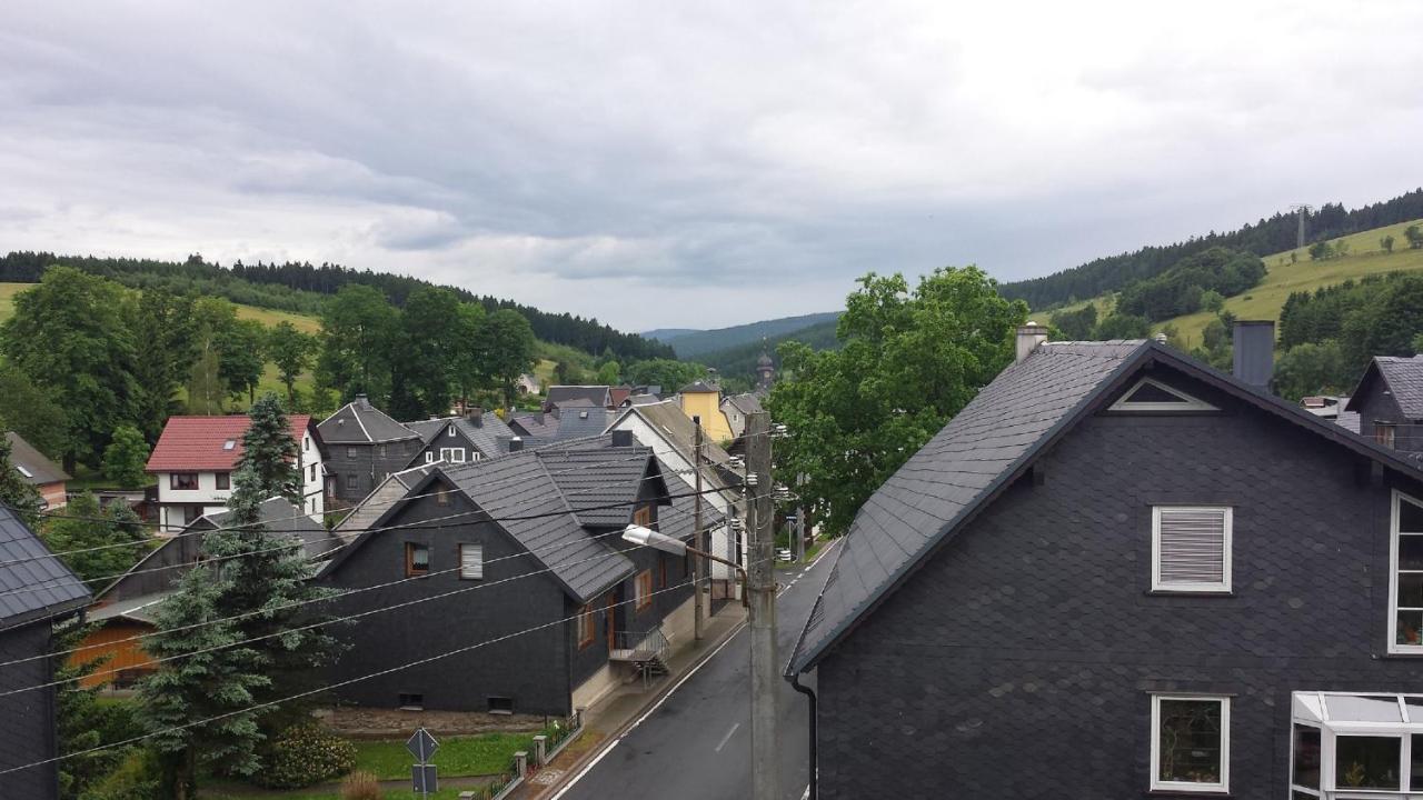 Gasthaus & Pension Am Rennsteig Spechtsbrunn 外观 照片